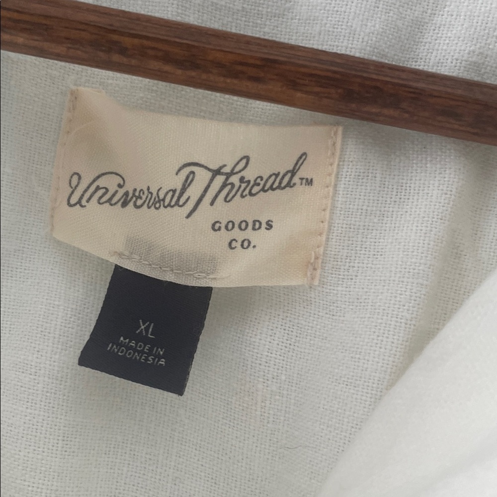 Universal Thread White Button-Front Pocket Shirt … - image 2